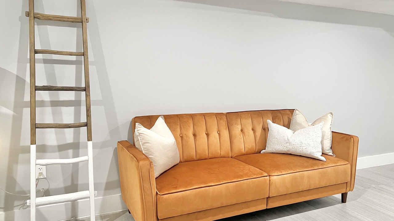 Photo of Livingroom in Mott Haven