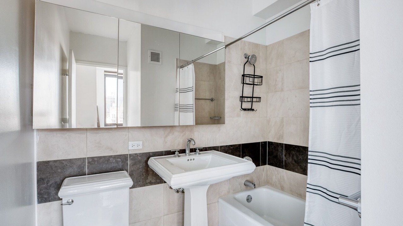 Photo of Bathroom in Union Square
