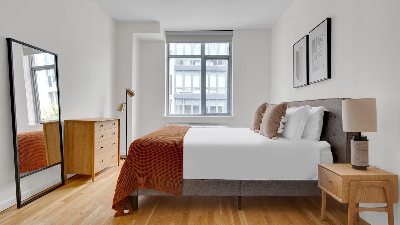 Photo of Bedroom in Midtown South