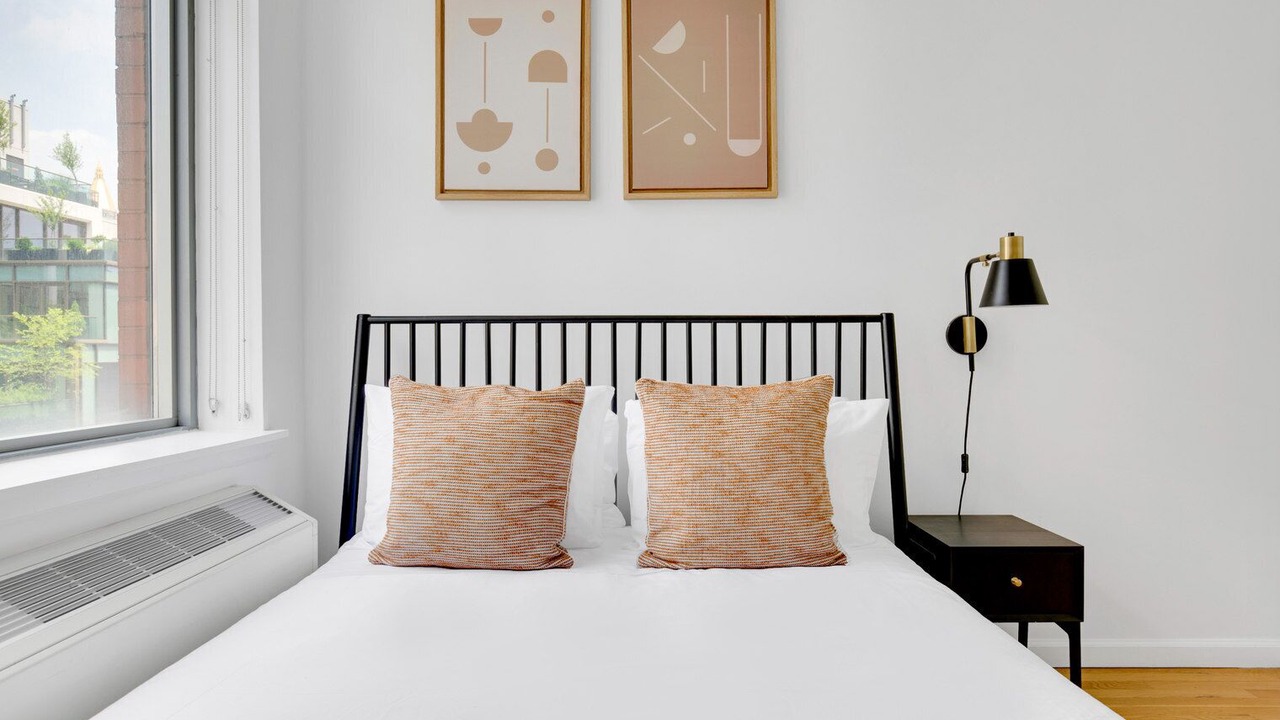 Photo of Bedroom in Midtown South