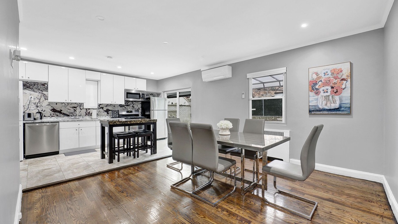 Photo of Bedroom in Queens