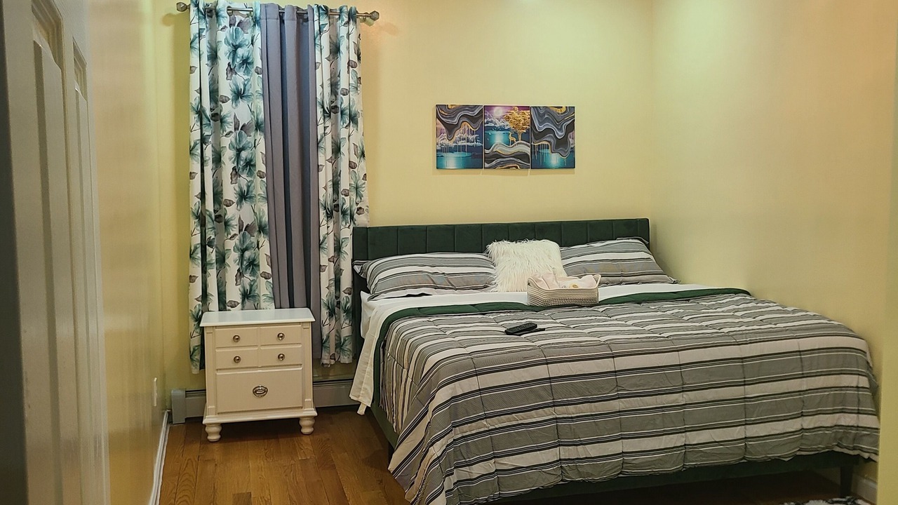Photo of Bedroom in East New York