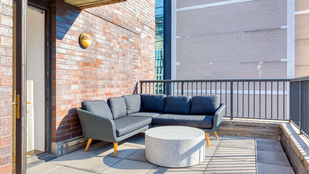 Photo of Patio Balcony in Sutton Place