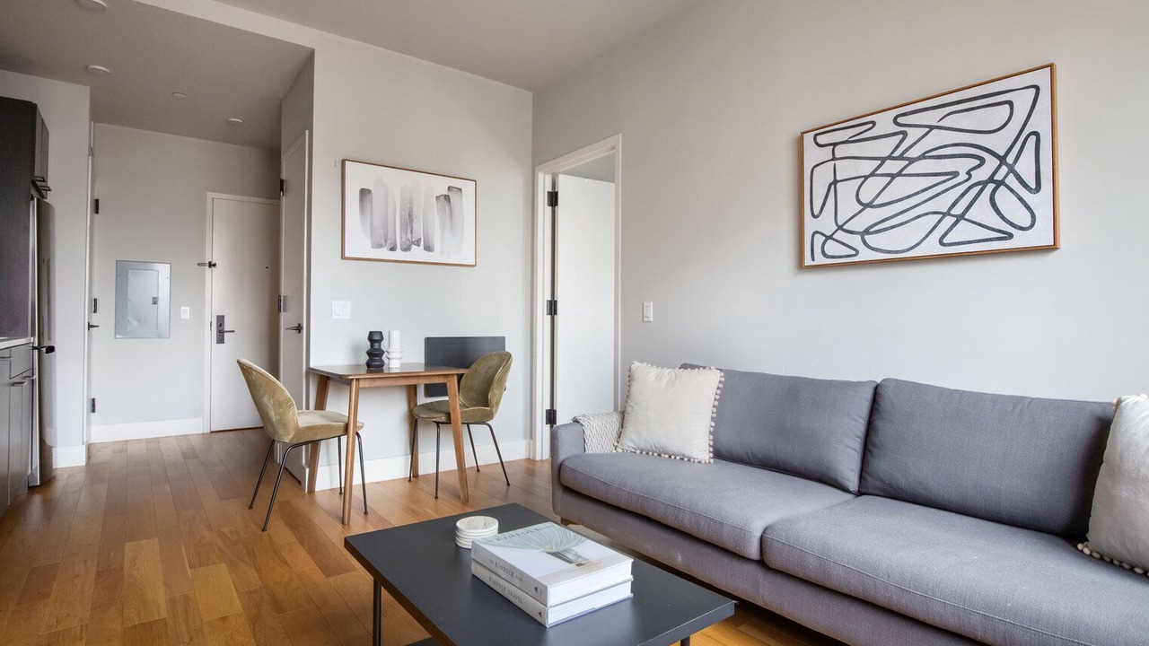 Photo of Livingroom in Ukrainian Village