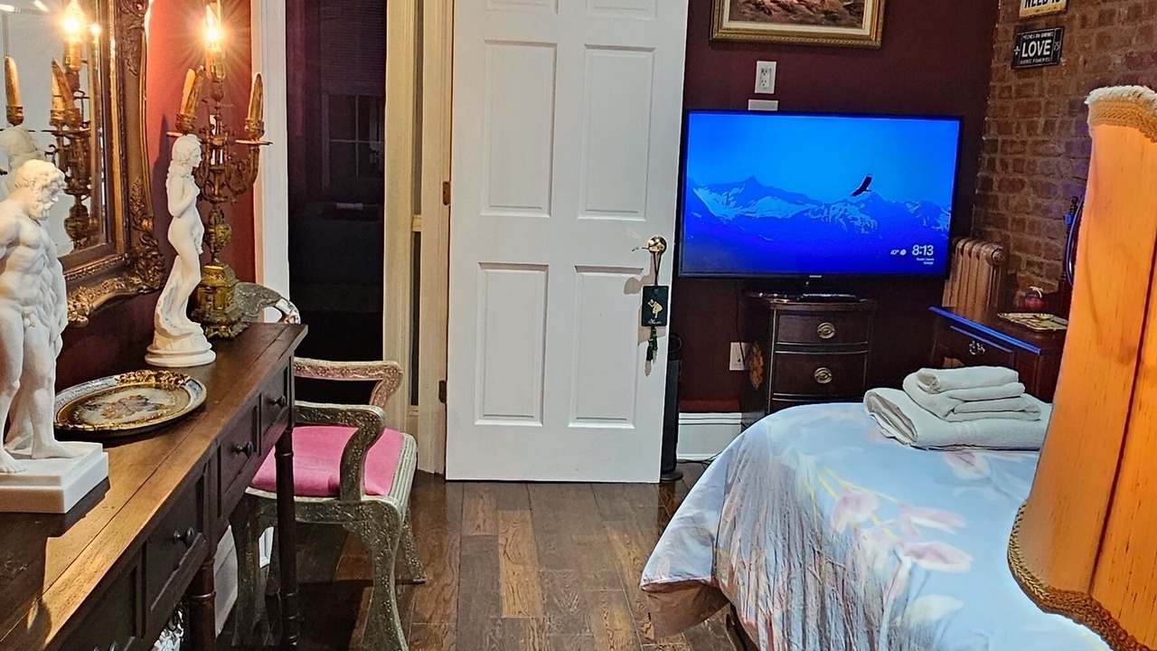 Photo of Bedroom in Queens