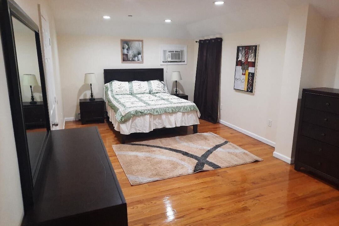 Photo of Bedroom in South Jamaica