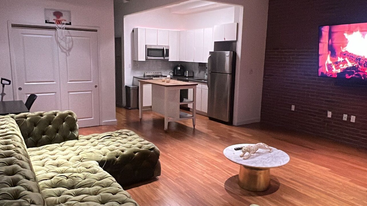 Photo of Livingroom in Mott Haven