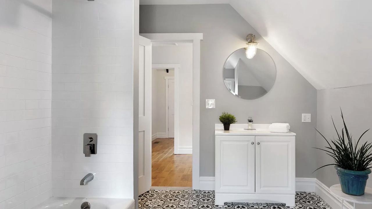Photo of Bathroom in Flatbush
