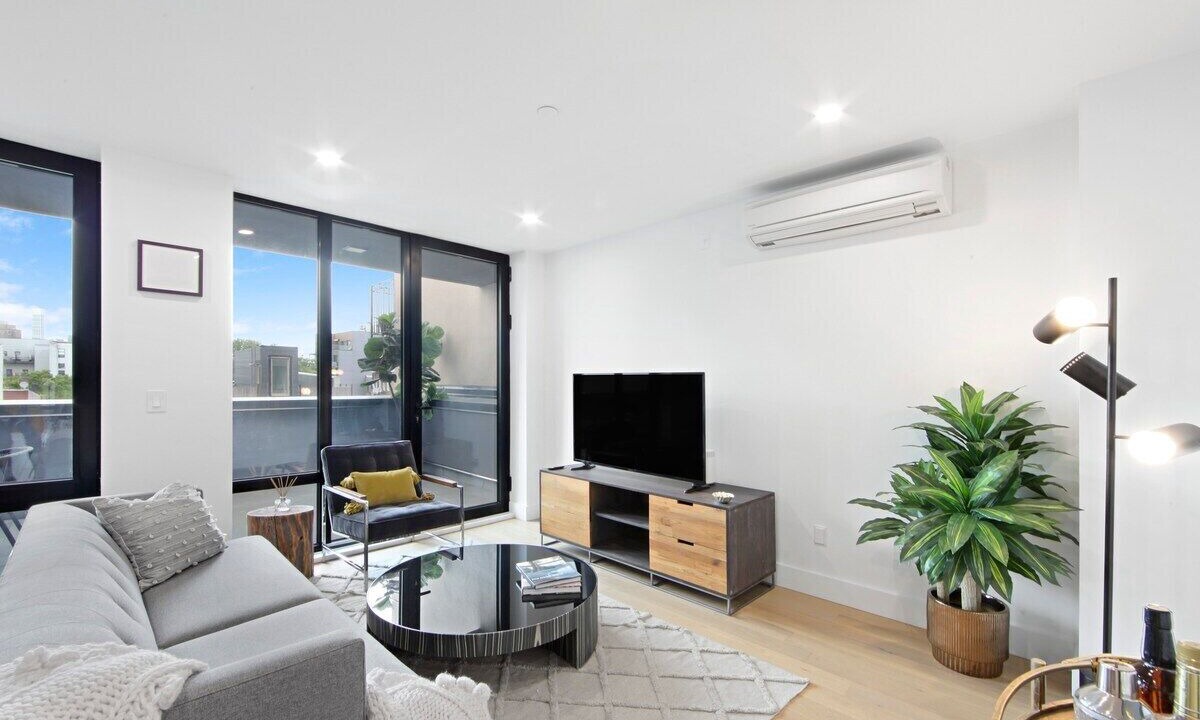 Photo of Livingroom in Greenpoint