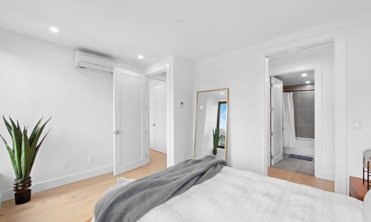 Photo of Bedroom in Greenpoint