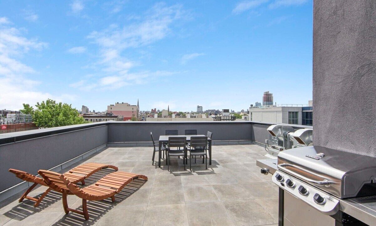 Photo of Outdoor in Greenpoint