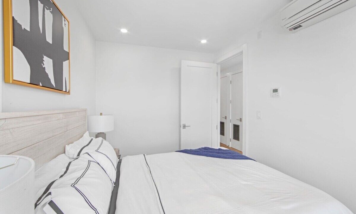 Photo of Bedroom in Greenpoint