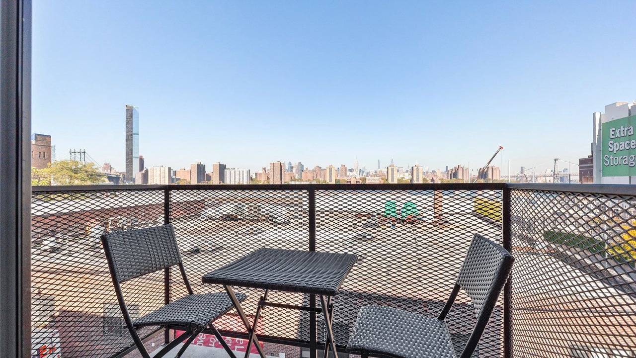 Photo of Outdoor in Vinegar Hill