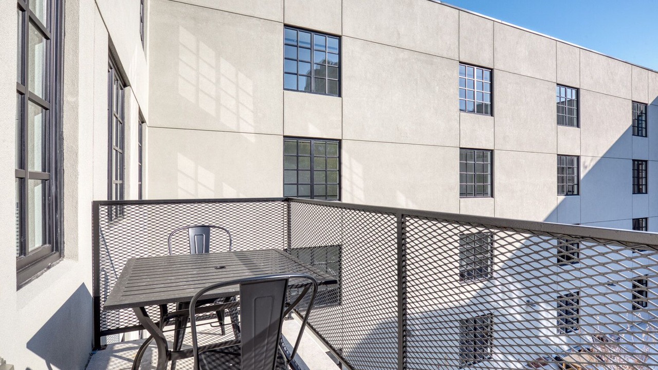 Photo of Outdoor in Vinegar Hill