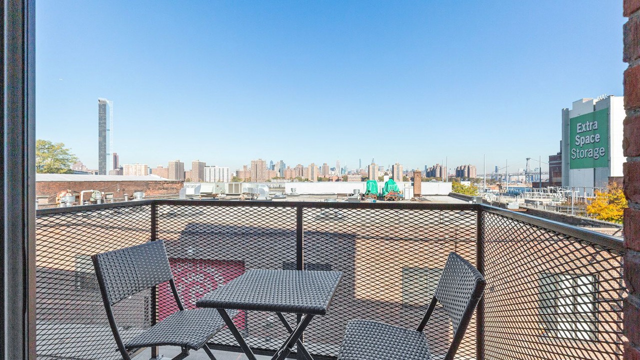 Photo of Outdoor in Vinegar Hill