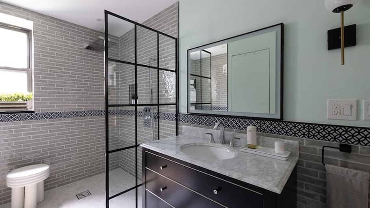 Photo of Bathroom in Flushing Chinatown