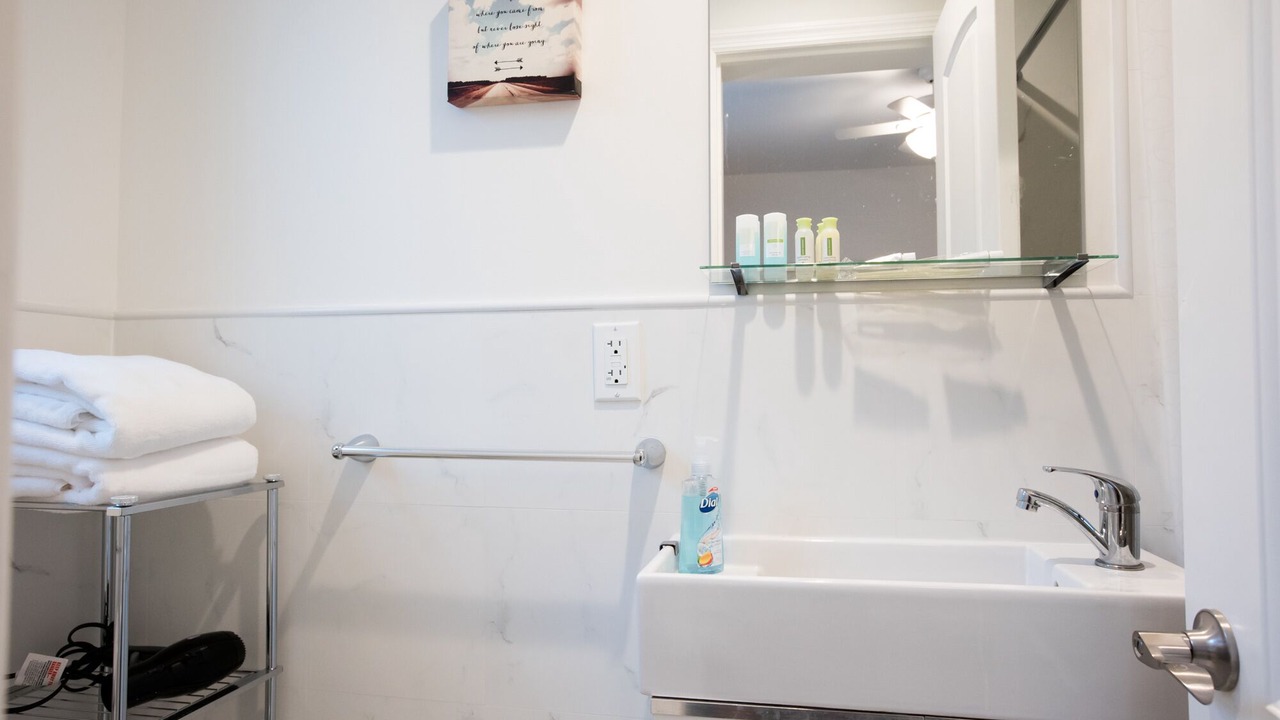 Photo of Bathroom in East Flushing