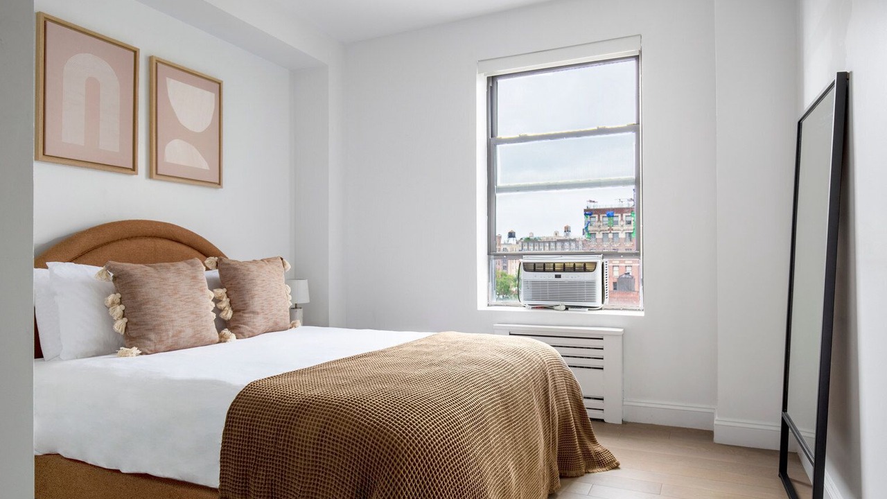 Photo of Bedroom in Bloomingdale