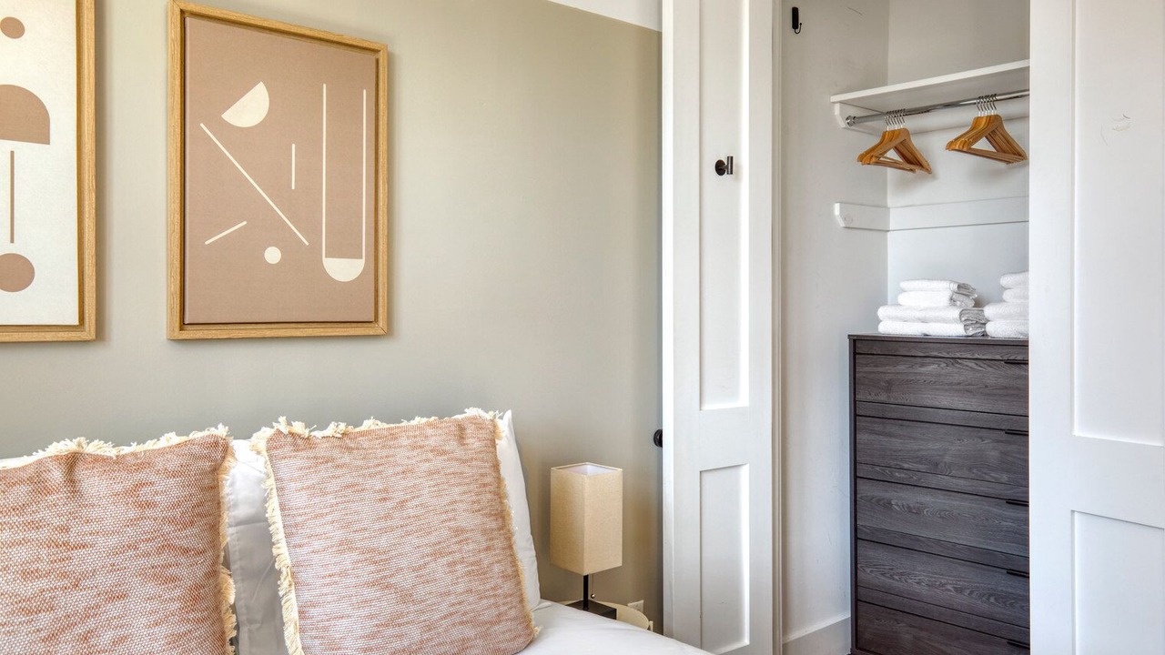 Photo of Bedroom in Williamsburg