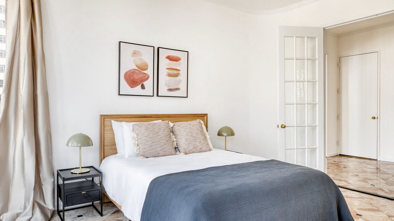 Photo of Bedroom in Sutton Place