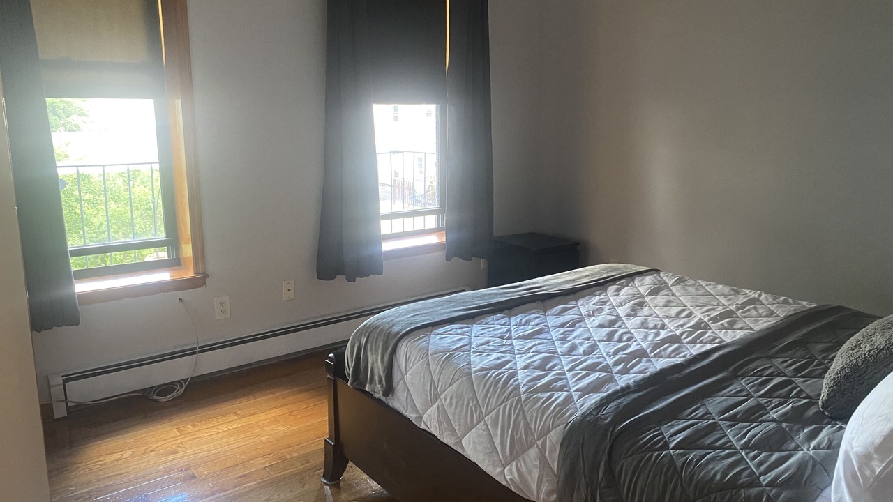 Photo of Bedroom in Ditmas Park
