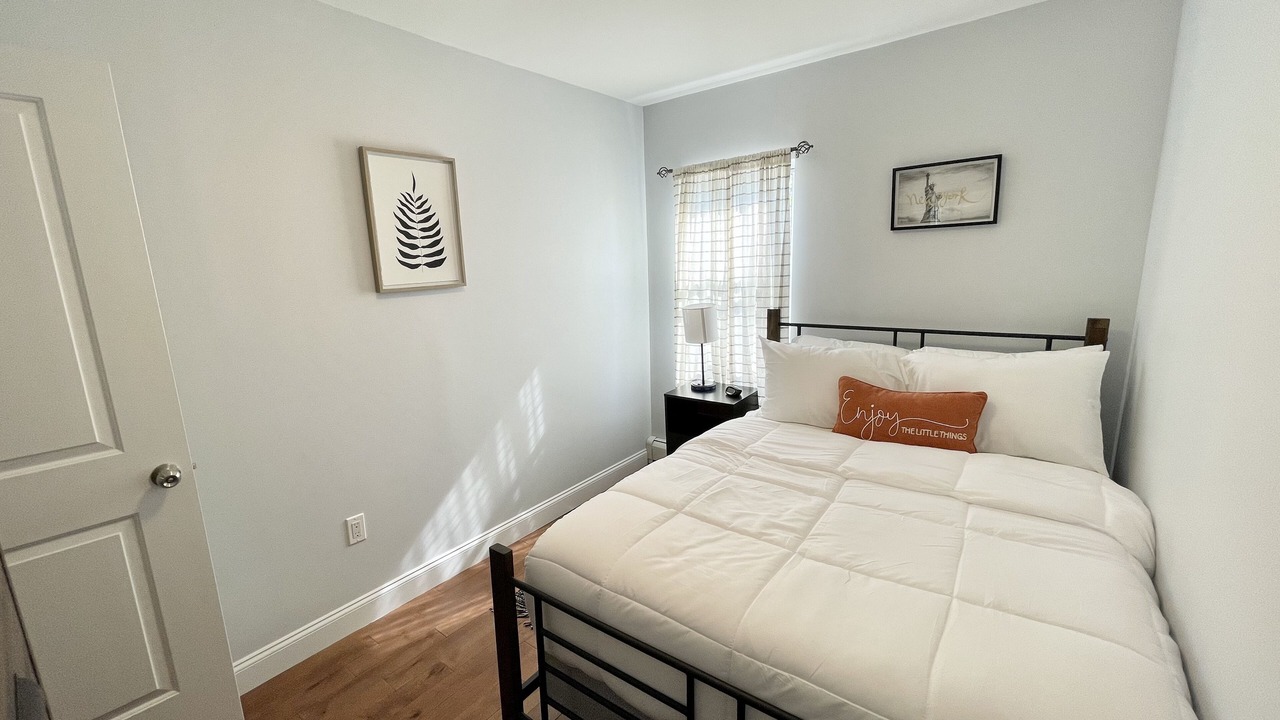 Photo of Bedroom in Queens