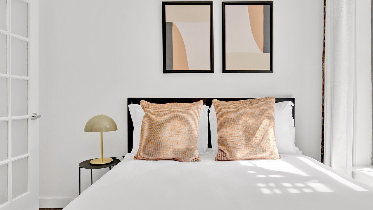 Photo of Bedroom in Chinatown