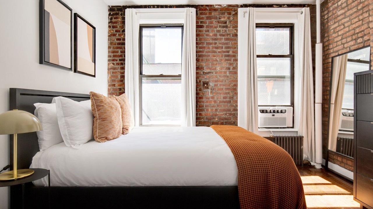 Photo of Bedroom in Chinatown