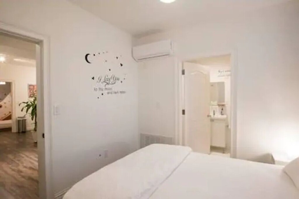 Photo of Bedroom in East Flushing
