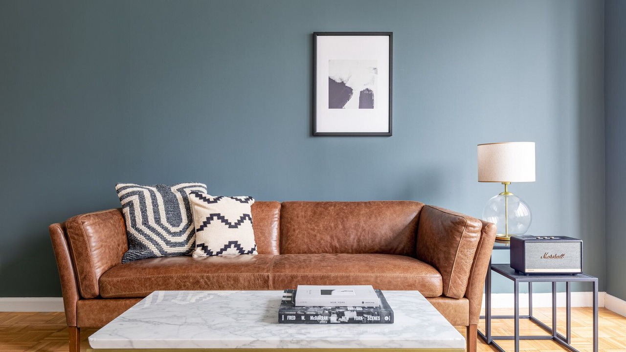 Photo of Livingroom in Sutton Place