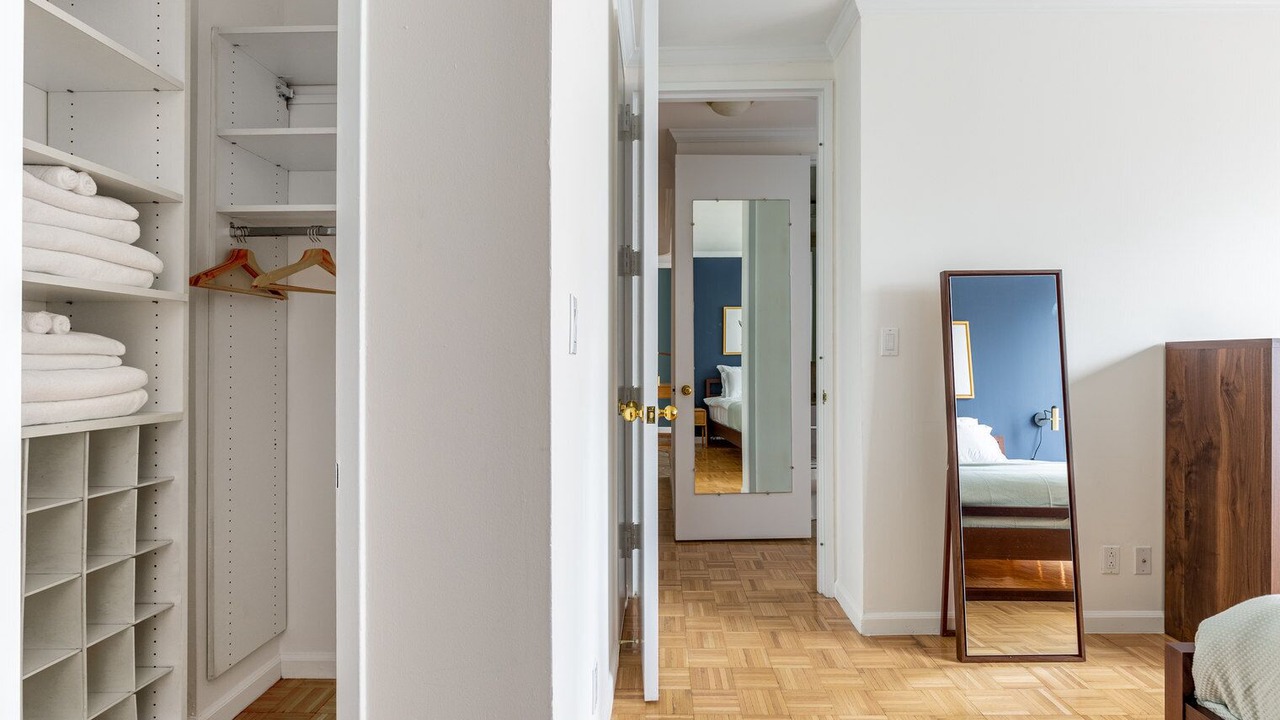 Photo of Bedroom in Sutton Place