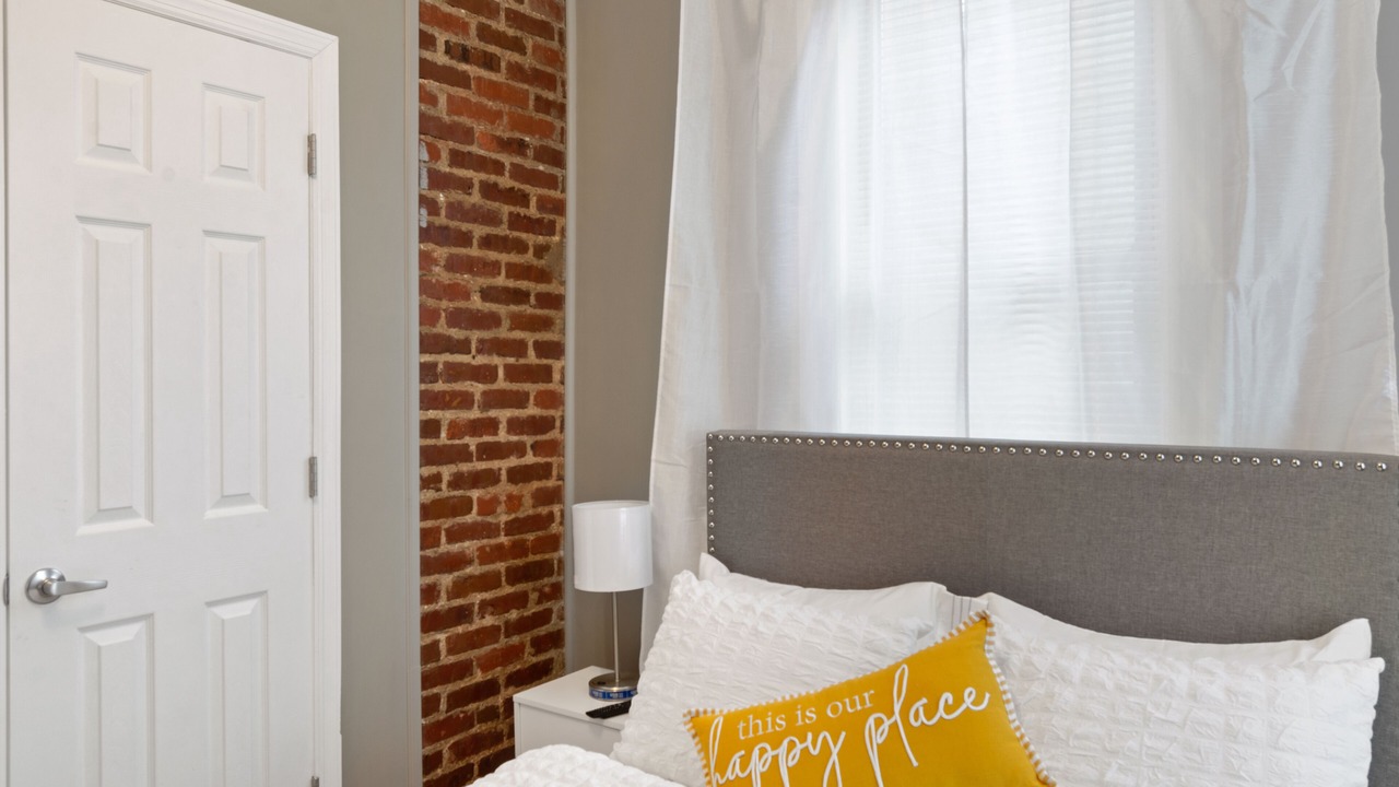 Photo of Bedroom in Pelham Bay