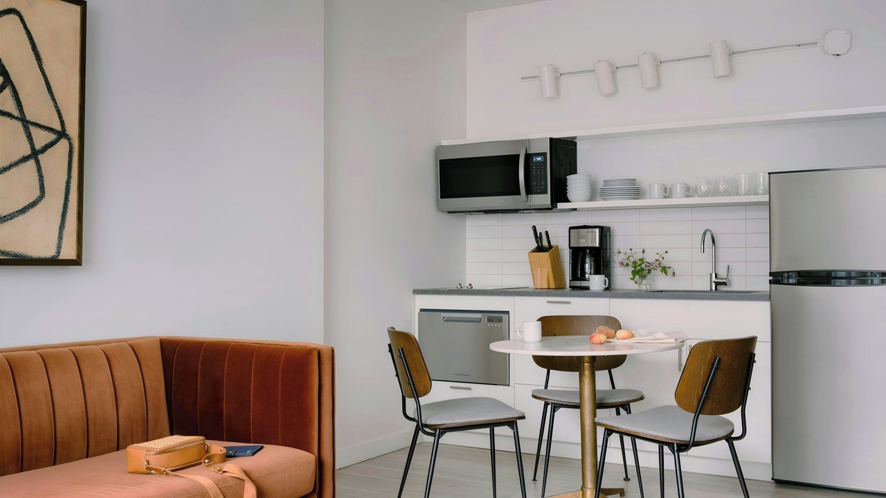 Photo of Livingroom in Hunters Point