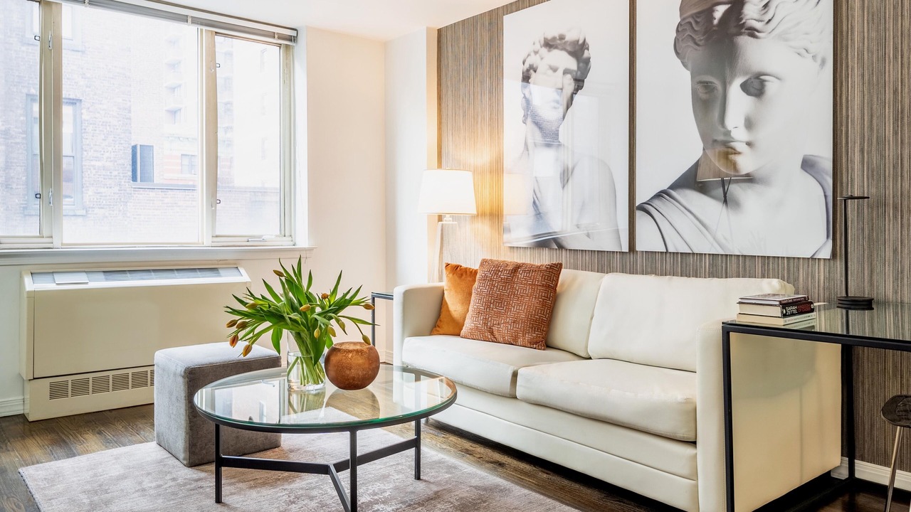 Photo of Livingroom in Central Park South