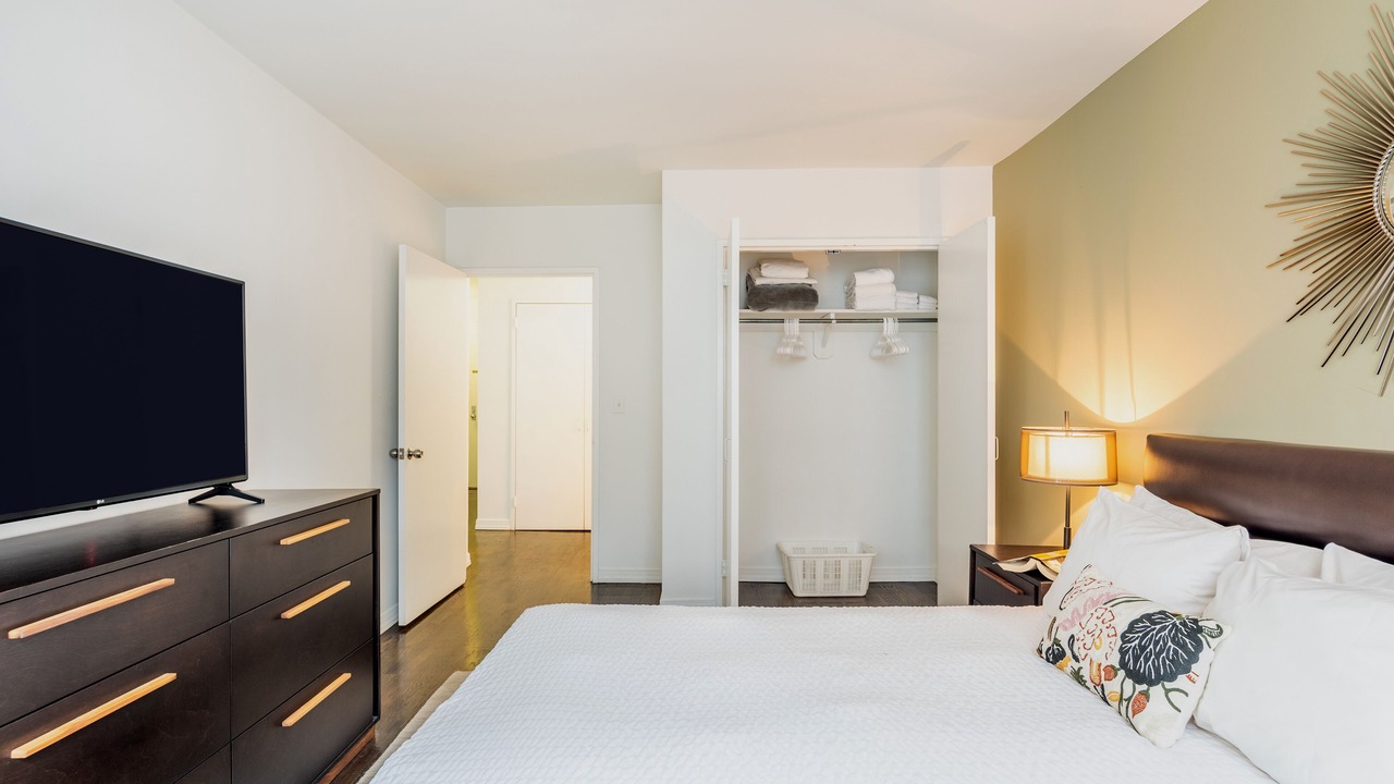 Photo of Bedroom in Central Park South