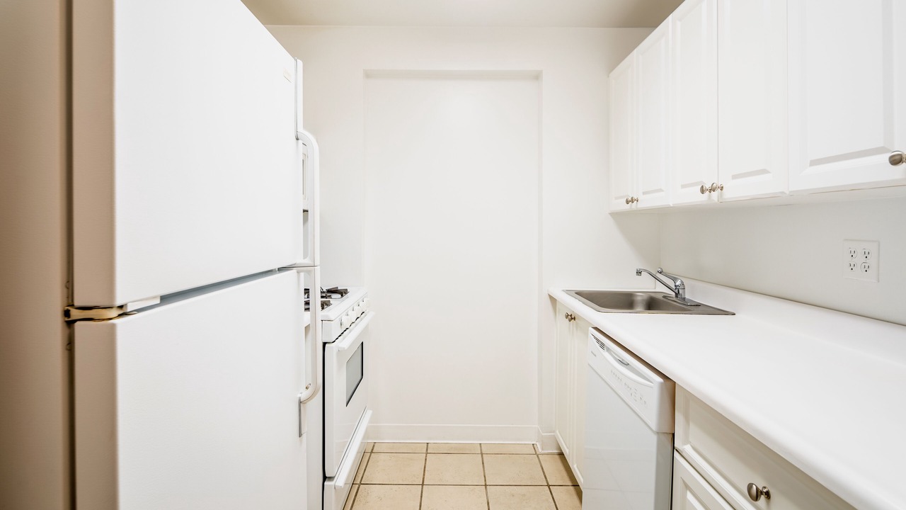 Photo of Kitchen in Central Park South