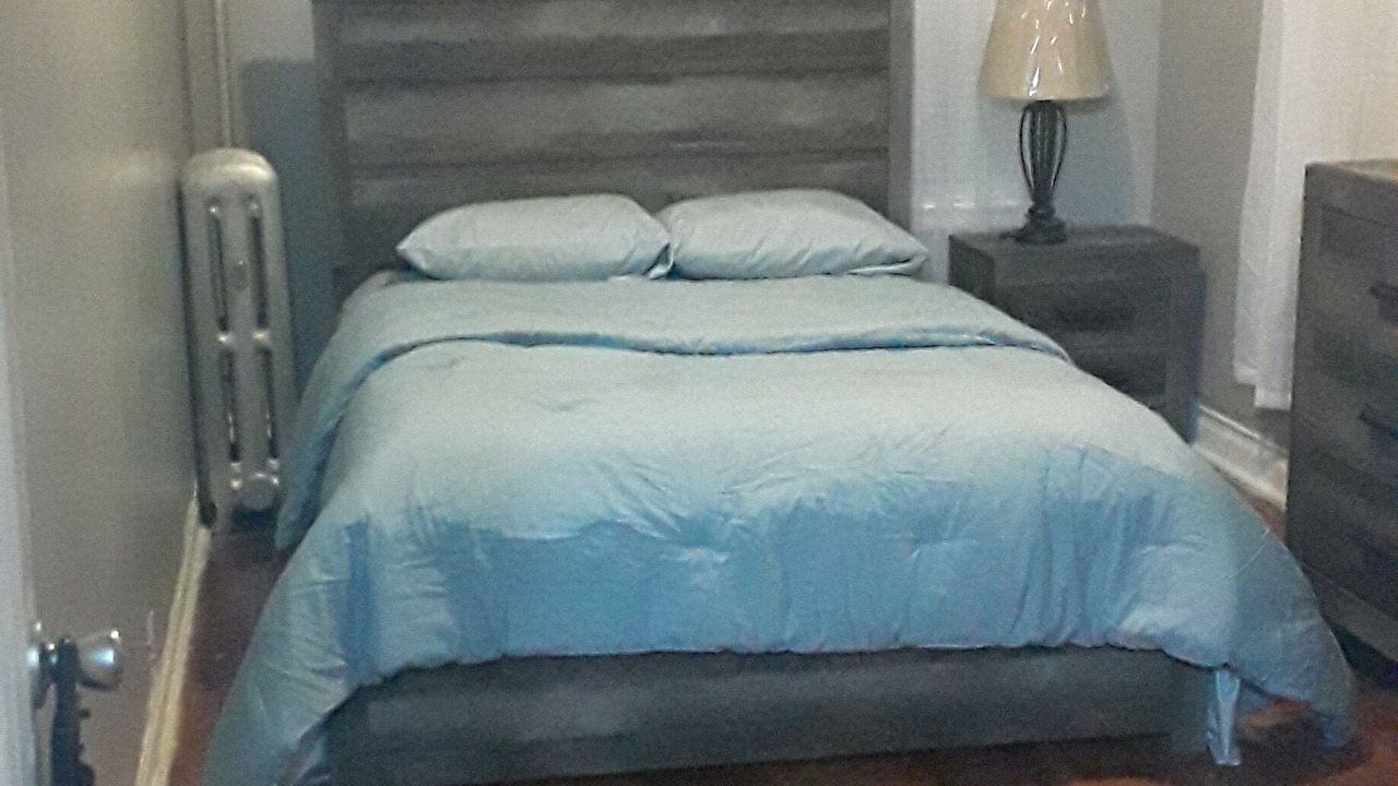 Photo of Bedroom in Pelham Gardens