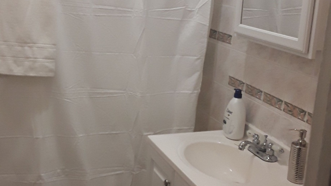 Photo of Bathroom in Pelham Gardens