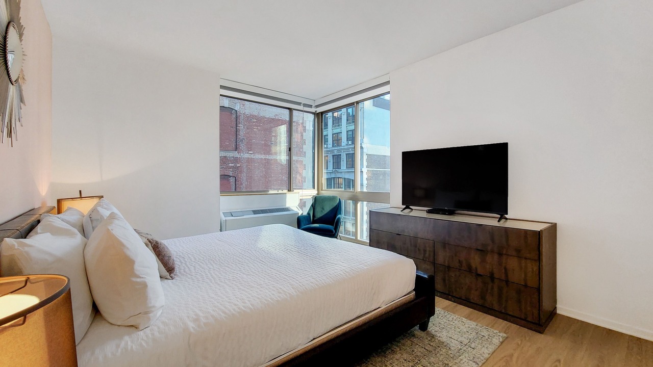Photo of Bedroom in Midtown South
