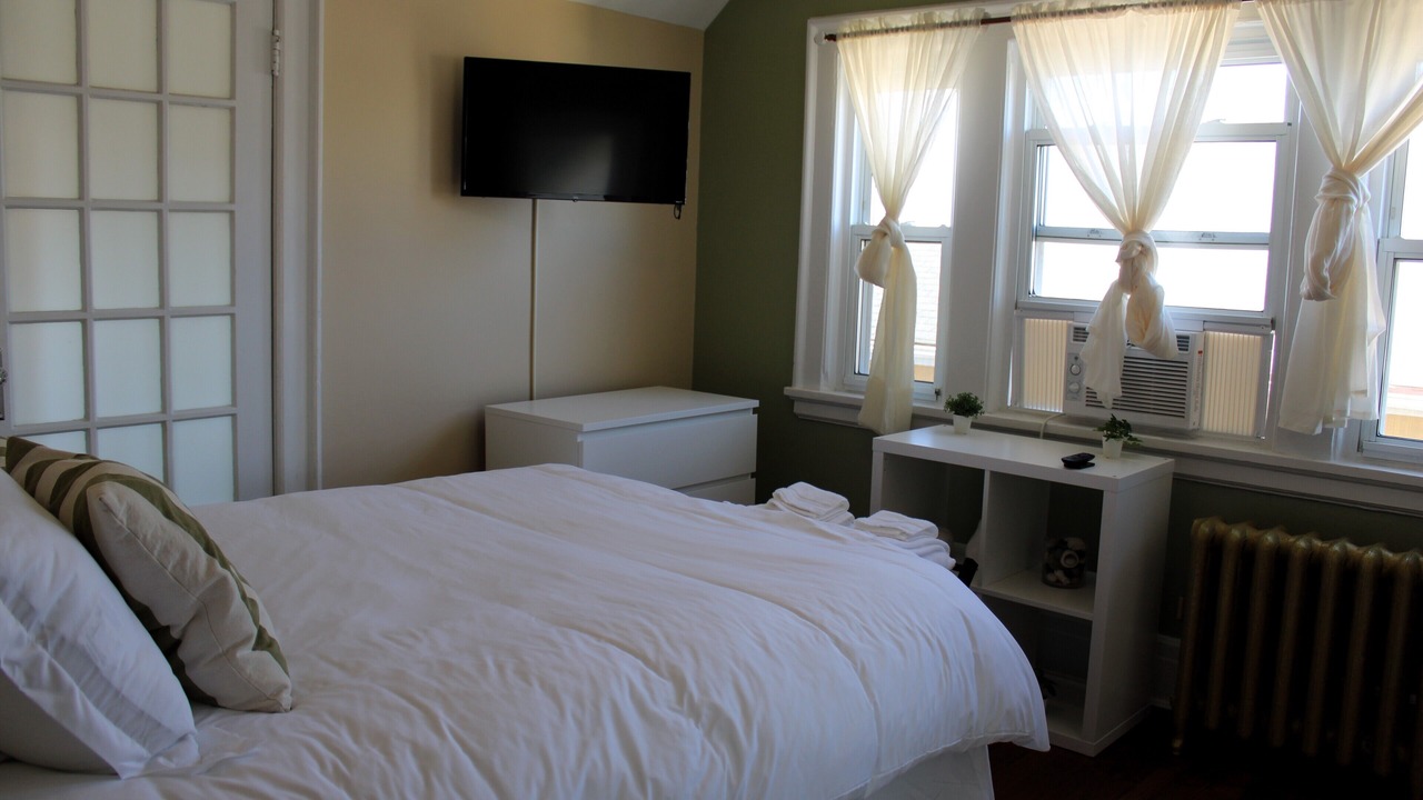 Photo of Bedroom in Queens