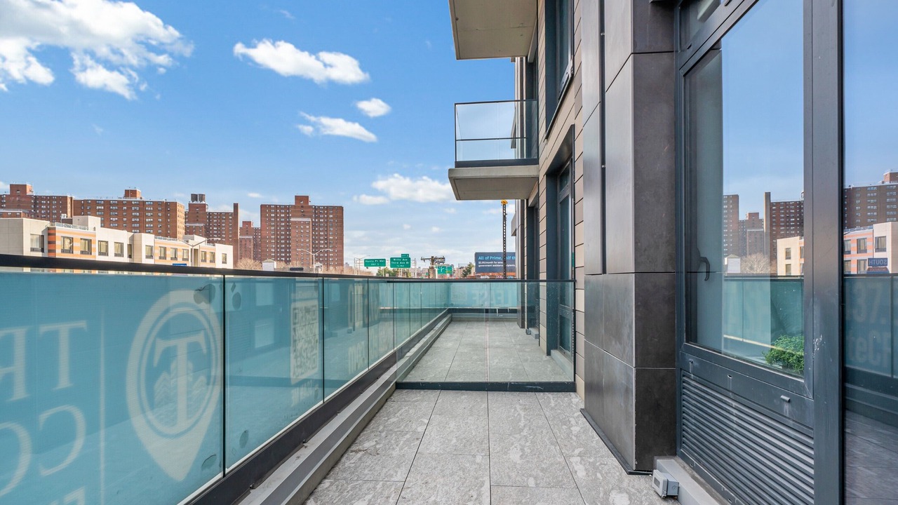 Photo of Patio Balcony in Port Morris