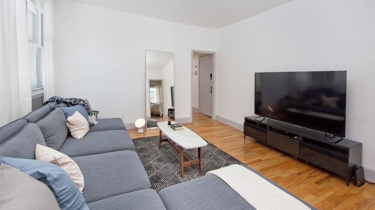 Photo of Livingroom in Ukrainian Village