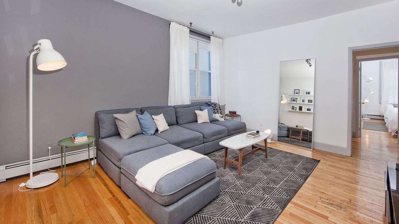 Photo of Livingroom in Ukrainian Village