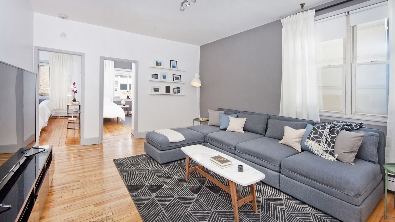 Photo of Livingroom in Ukrainian Village