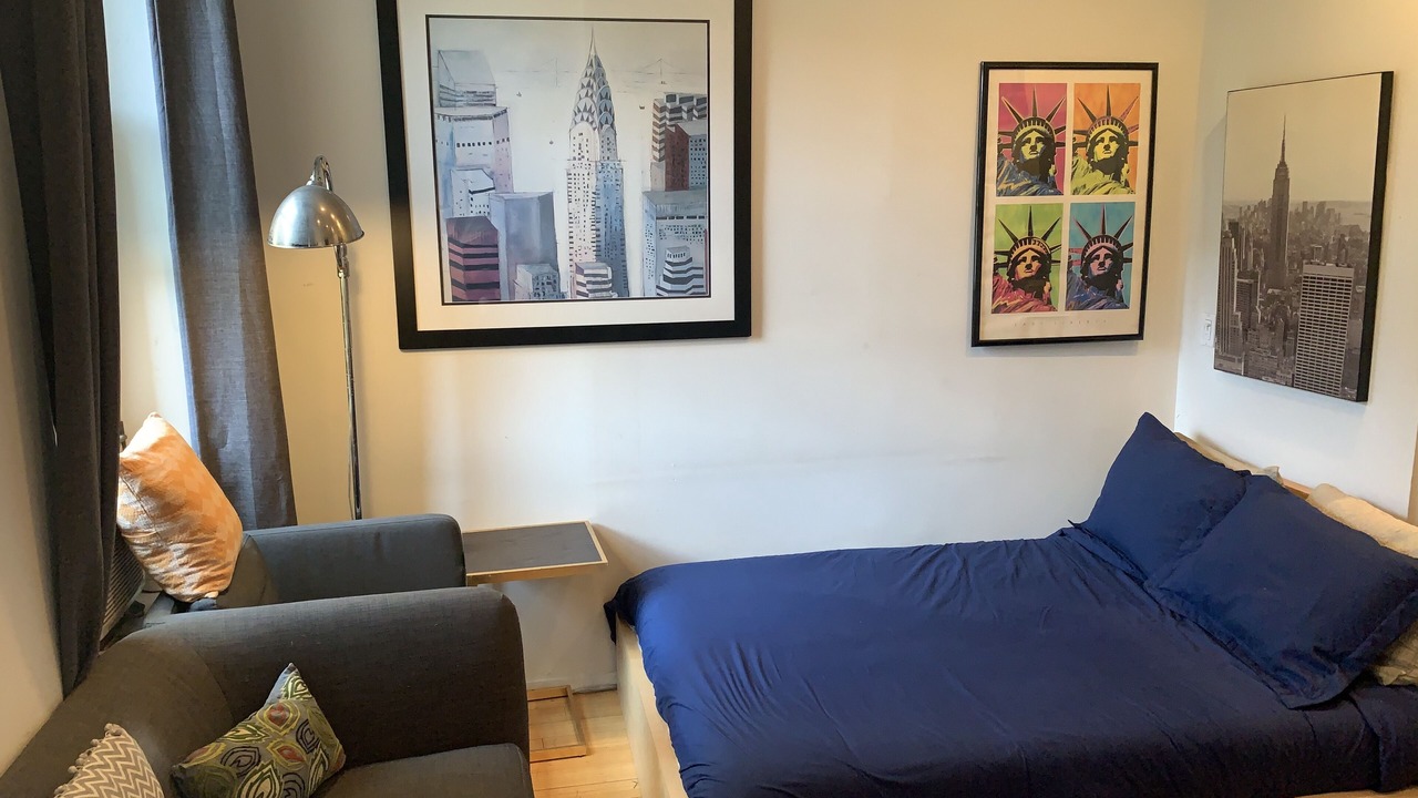 Photo of Bedroom in Midtown East