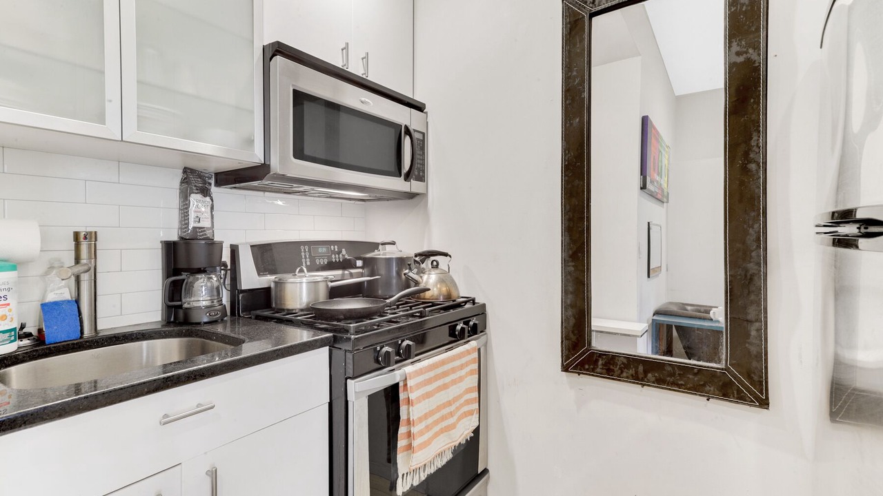 Photo of Kitchen in Midtown East