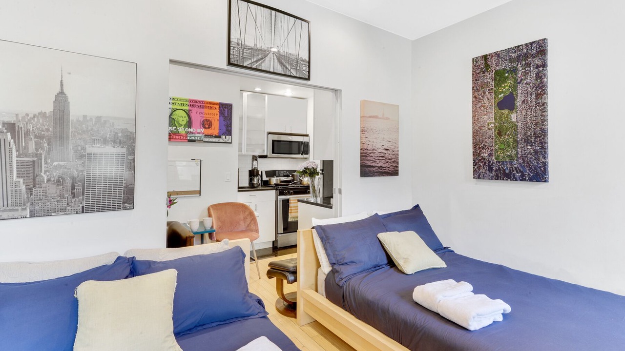Photo of Bedroom in Midtown East