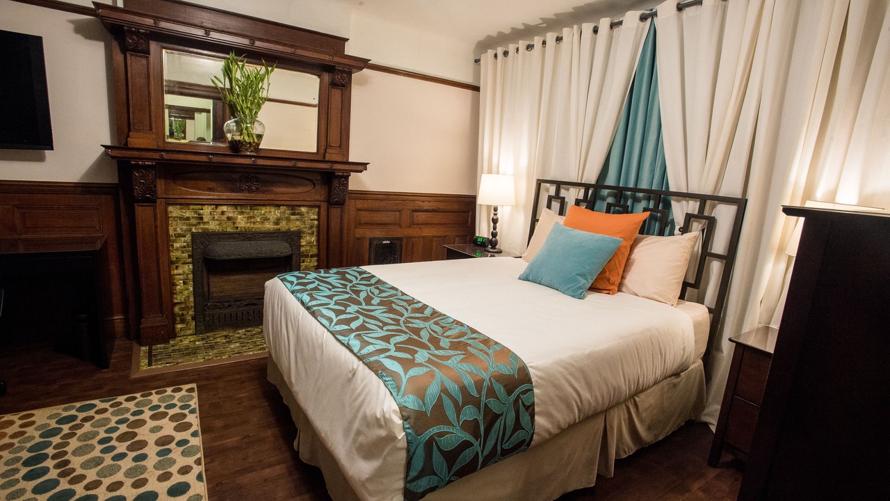 Photo of Bedroom in Prospect-Lefferts Gardens Historic District