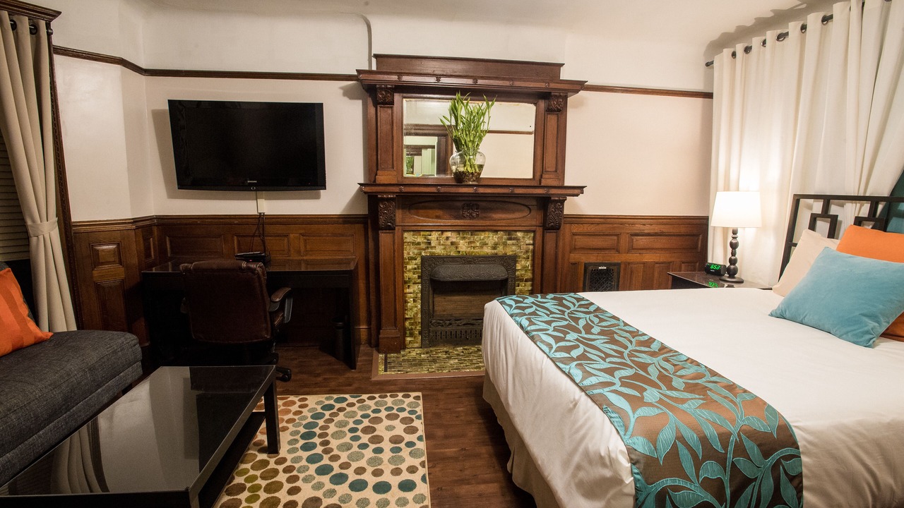 Photo of Bedroom in Prospect-Lefferts Gardens Historic District