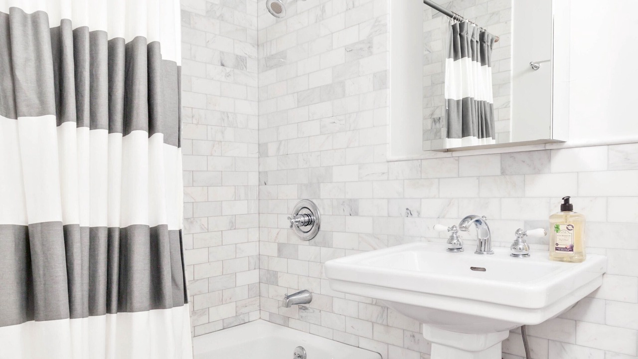 Photo of Bathroom in Carroll Gardens